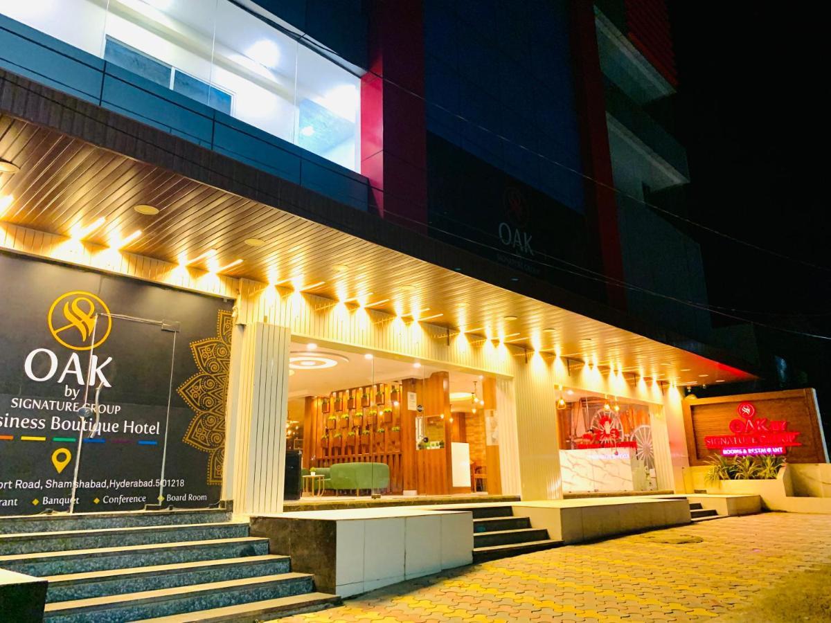 Hotel Oak By Signature Airport Zone Hyderabad シャムシャバード エクステリア 写真